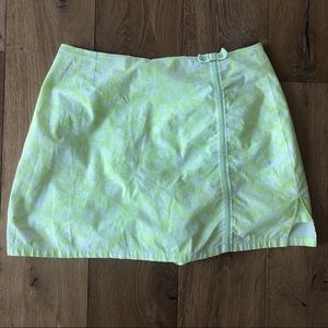 Lilly Pulitzer Skort - Featuring fish, turtles, crabs and shells - Size 2